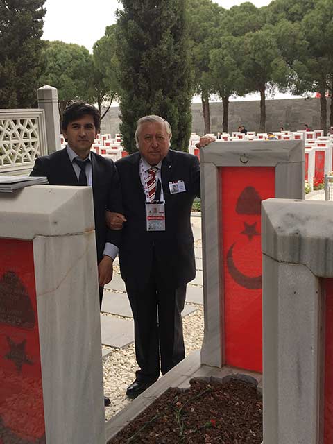 Sergi Fotografi Çanakkale Şehitliği, Erdal Kabatepe ve Tarihçi Tekin Bilgin